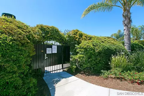 Exterior - 207 Carissa Dr, Oceanside, CA 92057 photo 7 of 15