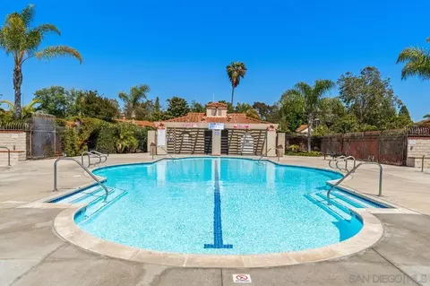 Exterior - 207 Carissa Dr, Oceanside, CA 92057 photo 10 of 15