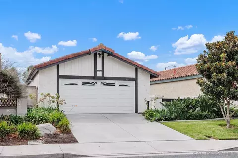 Exterior - 207 Carissa Dr, Oceanside, CA 92057 photo 6 of 15