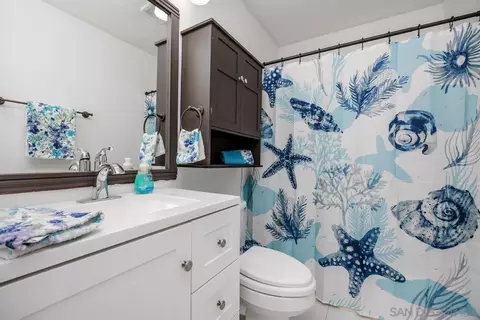 Bath - 207 Carissa Dr, Oceanside, CA 92057 photo 1 of 2