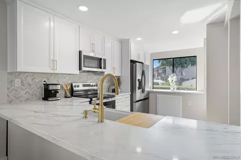 2502 Navarra Dr #226, Carlsbad, CA 92009 photo 11
