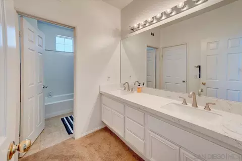 Bath - 45377 Aguila Ct, Temecula, CA 92592 photo 3 of 3