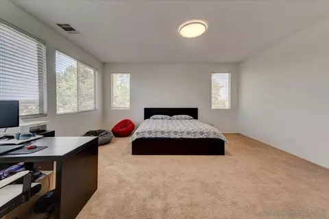 Bedroom - 45377 Aguila Ct, Temecula, CA 92592 photo 3 of 5