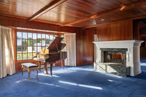 Living - 1654 La Jolla Rancho Rd, La Jolla, CA 92037 photo 3 of 7