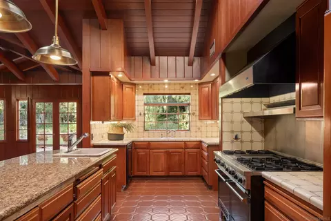 Kitchen - 1654 La Jolla Rancho Rd, La Jolla, CA 92037 photo 1 of 1