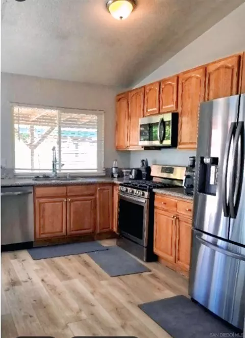 Kitchen - 1534 Wilson Ave, Perris, CA 92571 photo 1 of 3