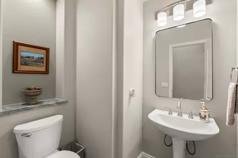 Bath - 13650 Overland Pass, Poway, CA 92064 photo 5 of 6