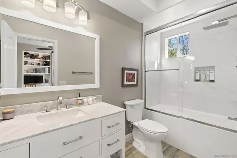Bath - 13650 Overland Pass, Poway, CA 92064 photo 4 of 6