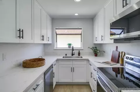 Kitchen - 1640 Forestdale, Encinitas, CA 92024 photo 1 of 2