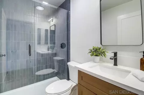Bath - 1640 Forestdale, Encinitas, CA 92024 photo 2 of 2