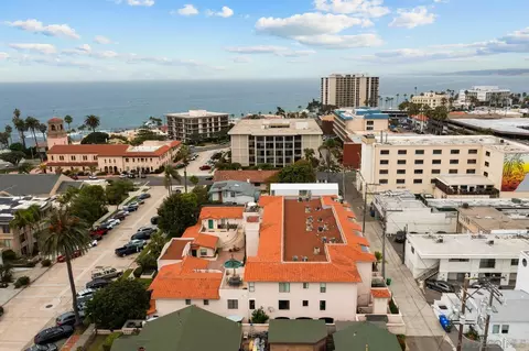 View/Area - 7757 Eads Ave #B7, La Jolla, CA 92037 photo 4 of 6