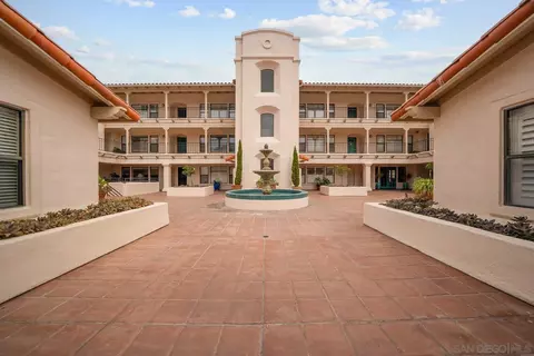 7757 Eads Ave #B7, La Jolla, CA 92037