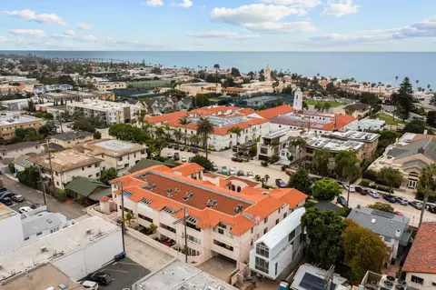 View/Area - 7757 Eads Ave #B7, La Jolla, CA 92037 photo 5 of 6