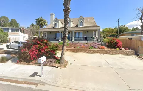880 La Terraza Blvd, Escondido, CA 92025