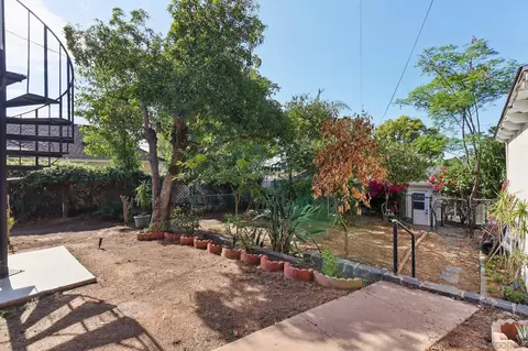 Exterior - 118 W 8th Ave, Escondido, CA 92025 photo 10 of 12