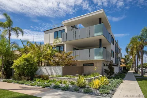 1014 5th St #3B, Coronado, CA 92118