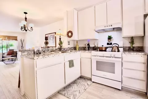 6592 Bell Bluff Ave, San Diego, CA 92119