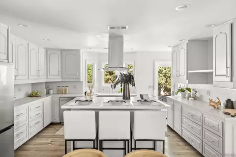 Kitchen - 9182 Tonya Ln, Santee, CA 92071 photo 6 of 9