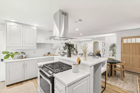 Kitchen - 9182 Tonya Ln, Santee, CA 92071 photo 5 of 9