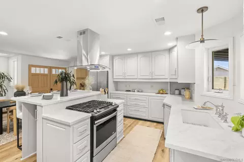 Kitchen - 9182 Tonya Ln, Santee, CA 92071 photo 4 of 9