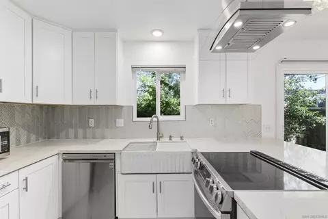 125 W Vermont Ave #B, Escondido, CA 92025
