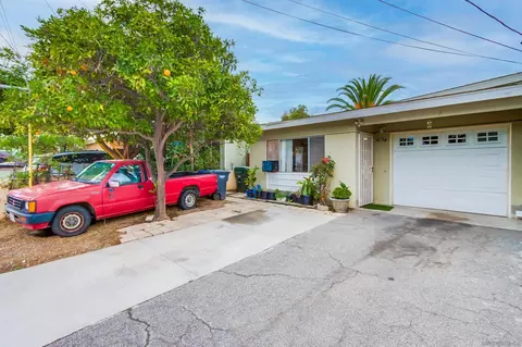 Exterior - 1034 Bartlett Dr, Vista, CA 92084 photo 2 of 7