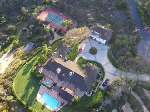 4701 El Mirar, Rancho Santa Fe, CA 92067
