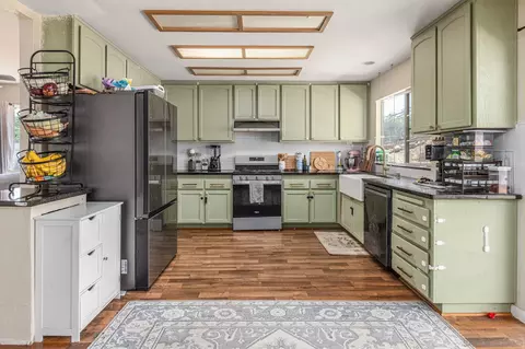 Kitchen - 24084 Sargeant Rd, Ramona, CA 92065 photo 2 of 4