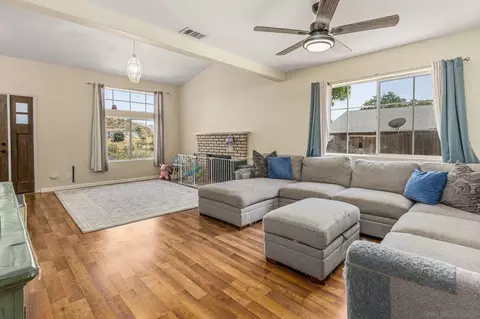 Living - 24084 Sargeant Rd, Ramona, CA 92065 photo 1 of 3