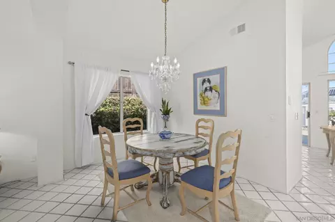 Dining - 1487 Bay Meadows Dr, Alpine, CA 91901 photo 2 of 4