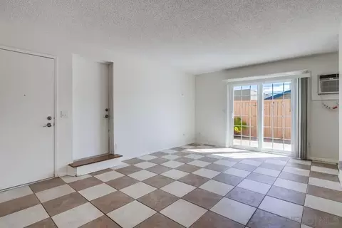 10232 Princess Sarit Way, Santee, CA 92071 photo 7