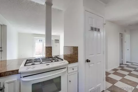 10232 Princess Sarit Way, Santee, CA 92071 photo 15