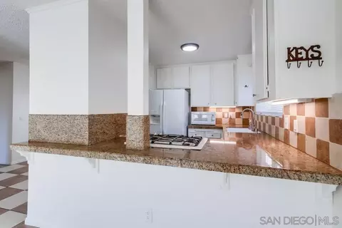 10232 Princess Sarit Way, Santee, CA 92071 photo 10