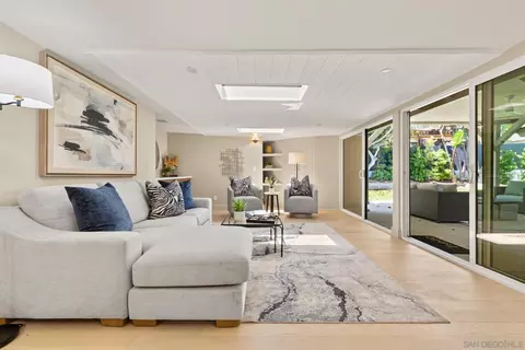 896 La Jolla Rancho Rd, La Jolla, CA 92037 photo 28
