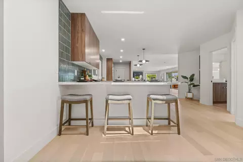 896 La Jolla Rancho Rd, La Jolla, CA 92037 photo 37
