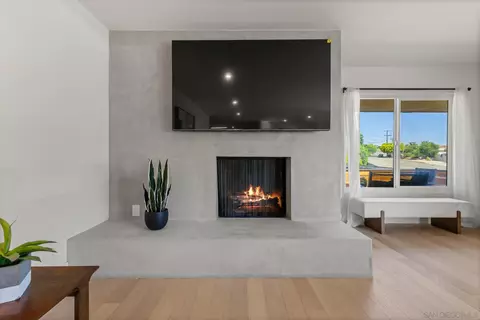 896 La Jolla Rancho Rd, La Jolla, CA 92037 photo 13