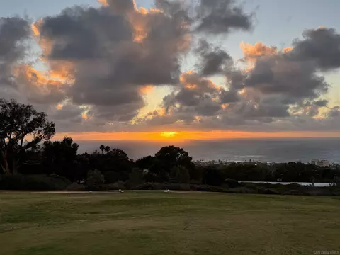 7138 Romero Loop #3, La Jolla, CA 92037