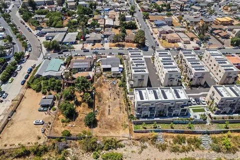 5318 Naranja St, San Diego, CA 92114