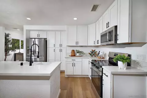 6185 Alpine Blvd, Alpine, CA 91901