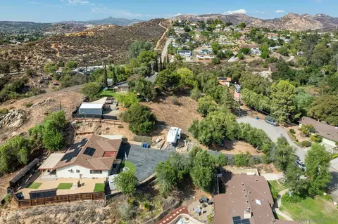 View/Area - 8944 Bower Ln, Lakeside, CA 92040 photo 6 of 10