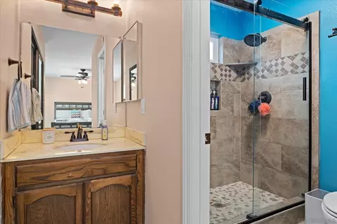 Bath - 10871 El Nopal, Santee, CA 92071 photo 2 of 4