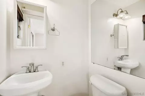 Bath - 3918 Calavo Dr, La Mesa, CA 91941 photo 4 of 4