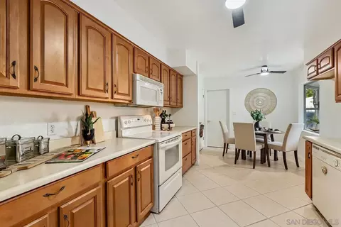 Kitchen - 3918 Calavo Dr, La Mesa, CA 91941 photo 3 of 3
