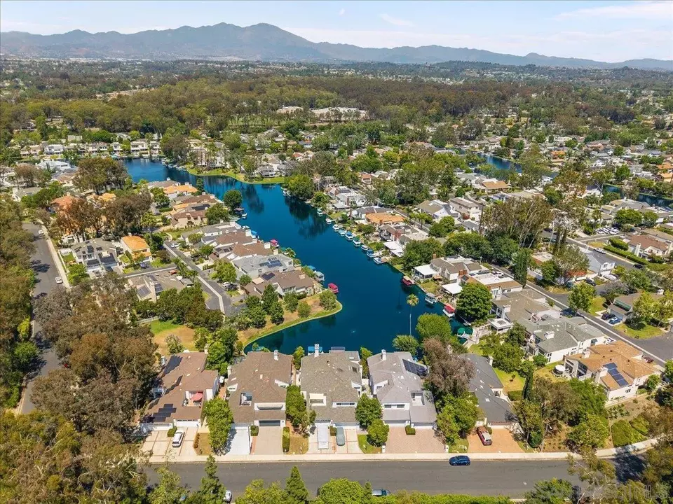 View/Area - 22682 S Canada Ct, Lake Forest, CA 92630 photo 2 of 5