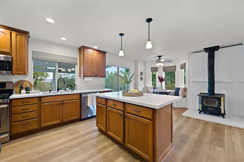 Kitchen - 28793 Stonegate Dr, Valley Center, CA 92082 photo 1 of 4
