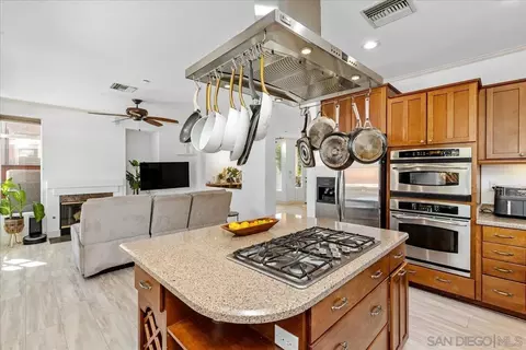 Kitchen - 2412 Starlight Gln, Escondido, CA 92026 photo 5 of 5