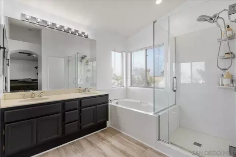 Bath - 2412 Starlight Gln, Escondido, CA 92026 photo 1 of 4