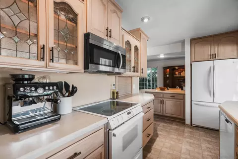 Kitchen - 29433 Cacti Dr, Campo, CA 91906 photo 1 of 3