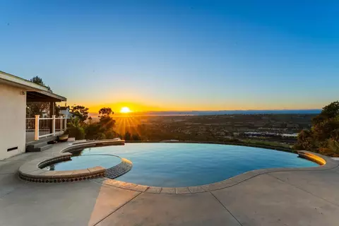 5232 Cromwell Ct, San Diego, CA 92116