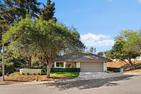 733 Mockingbird Cir, Escondido, CA 92025